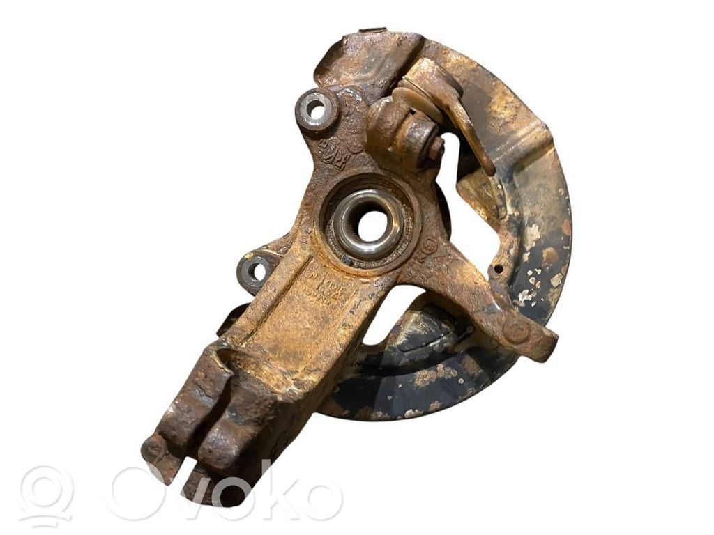 Priekšējā riteņa rumbas vārpstas šarnīrs (stupica, capfa)