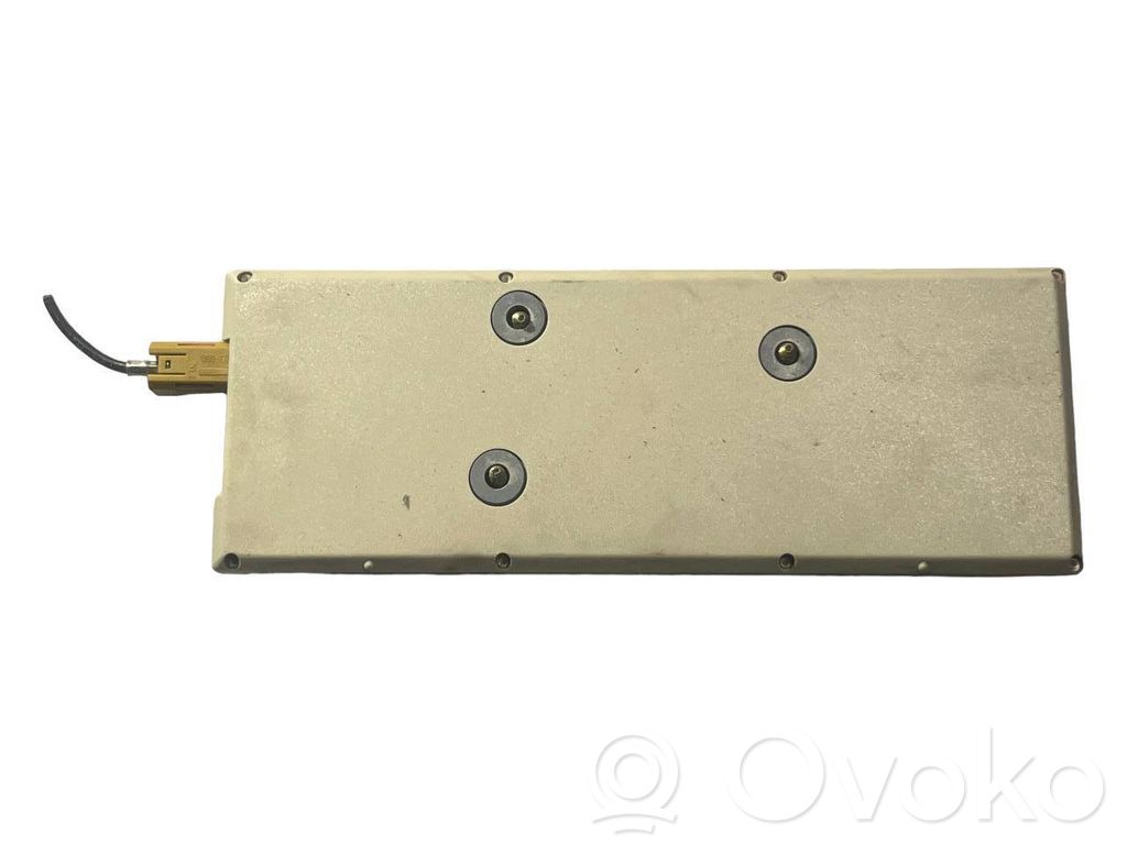 Antenna amplifier