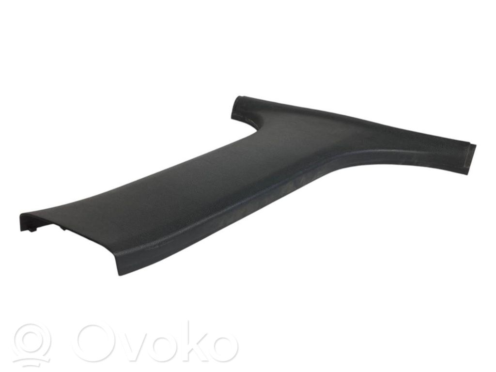 (B) декоративная отделка стойки (внизу)