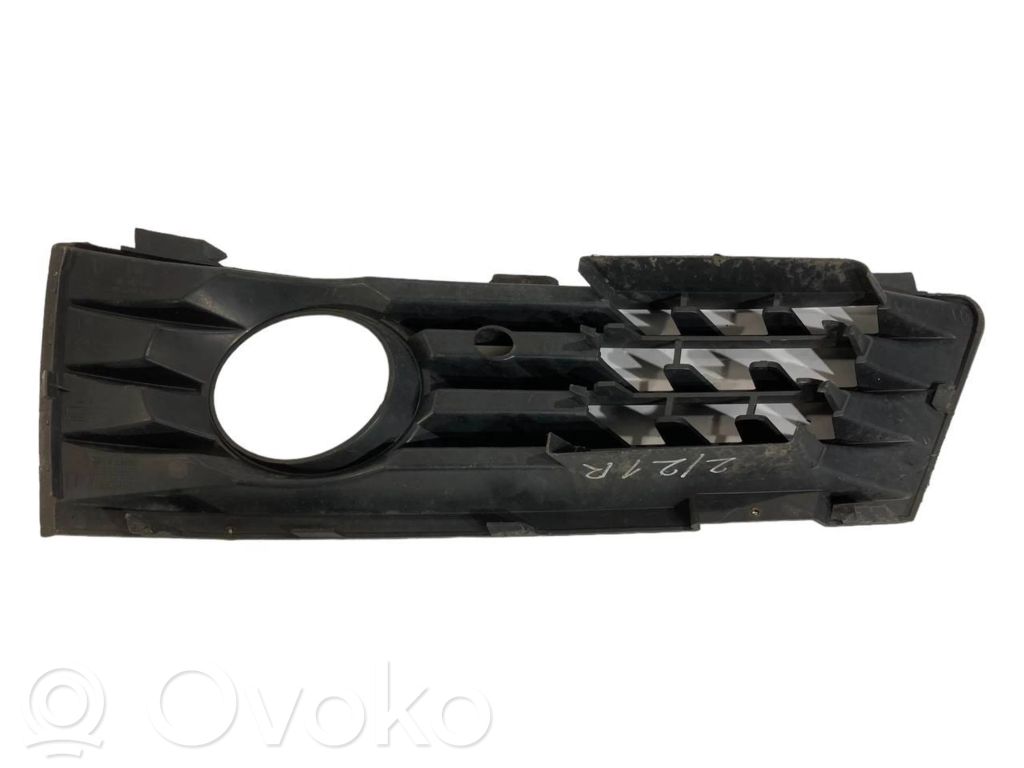Fog lamp decorative grille