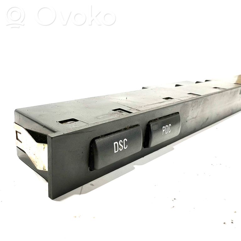 Anti-skid (ASR) switch