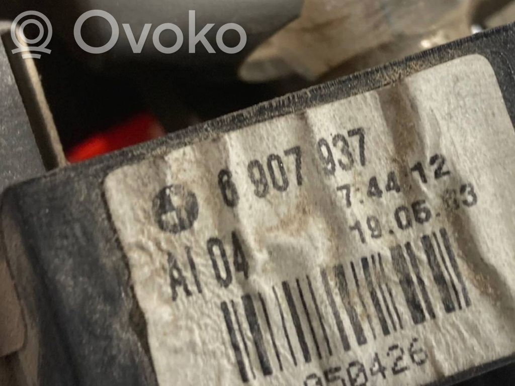 Taillight in the hood