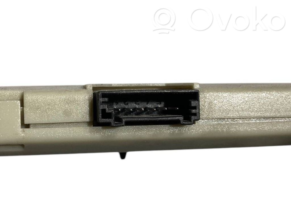 Antenna amplifier
