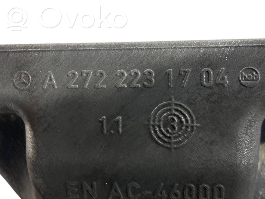 Engine mounting bracket