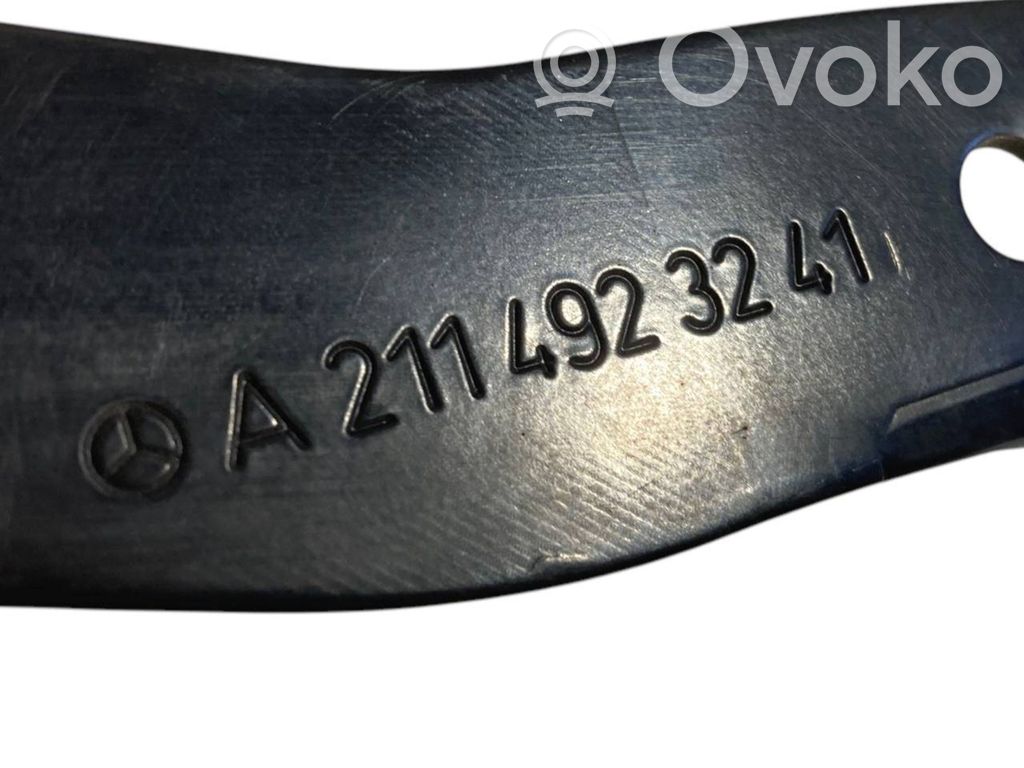 Izpūtēja turētājs