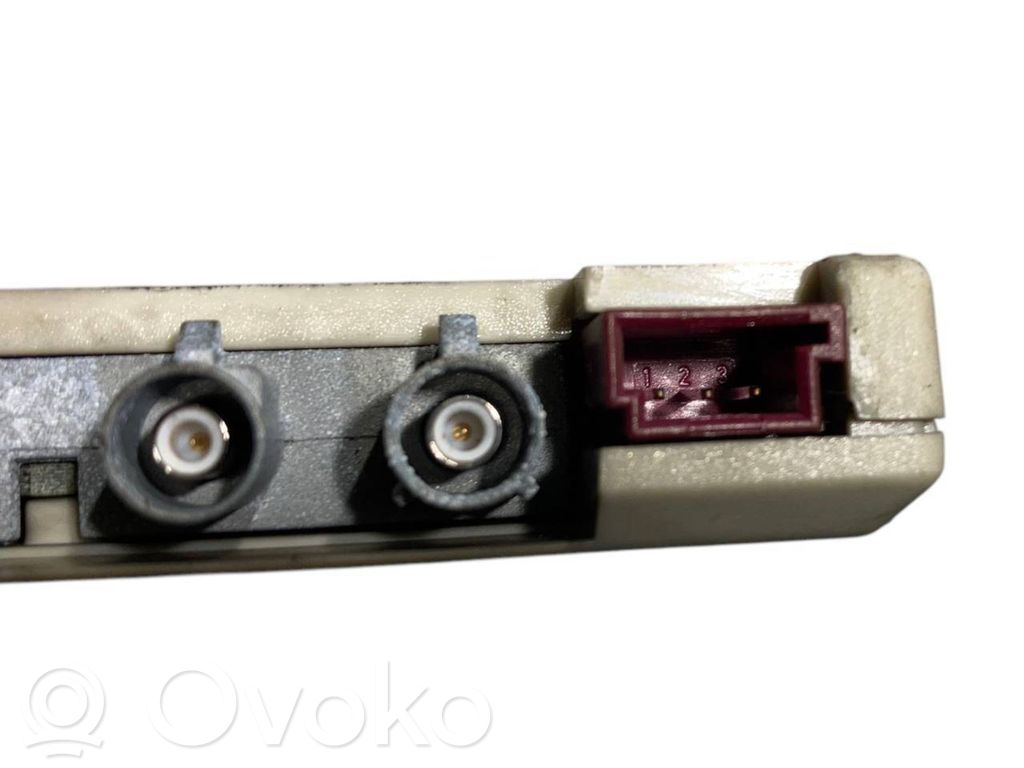 Antenna amplifier