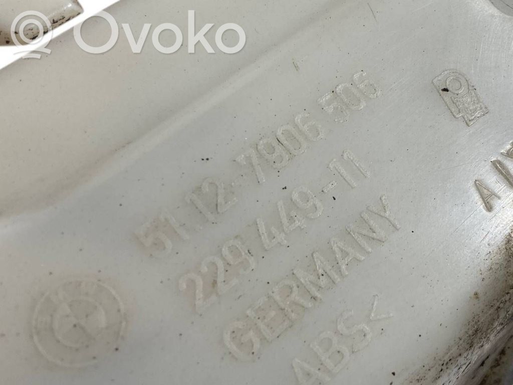 Aizmugurējā bufera montāžas kronšteins