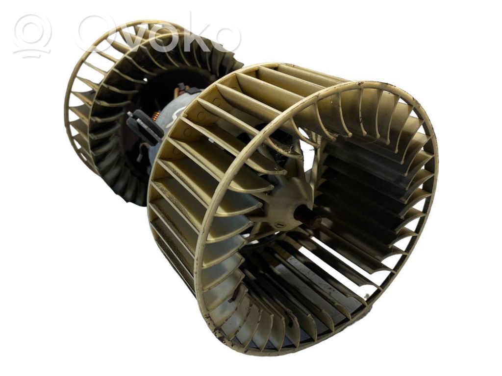 Small radiator fan