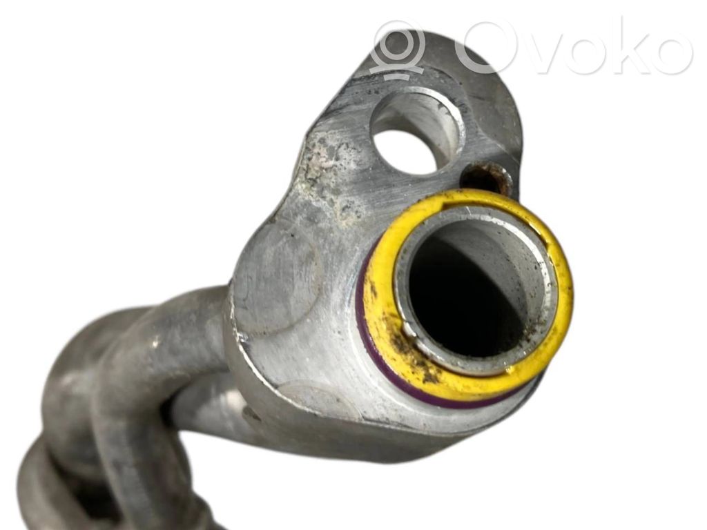 Air conditioner pipe(s) / hose(s)