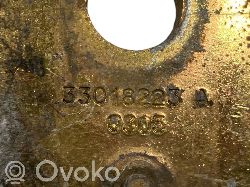 Vidējā drošības josta (aizmugurē)