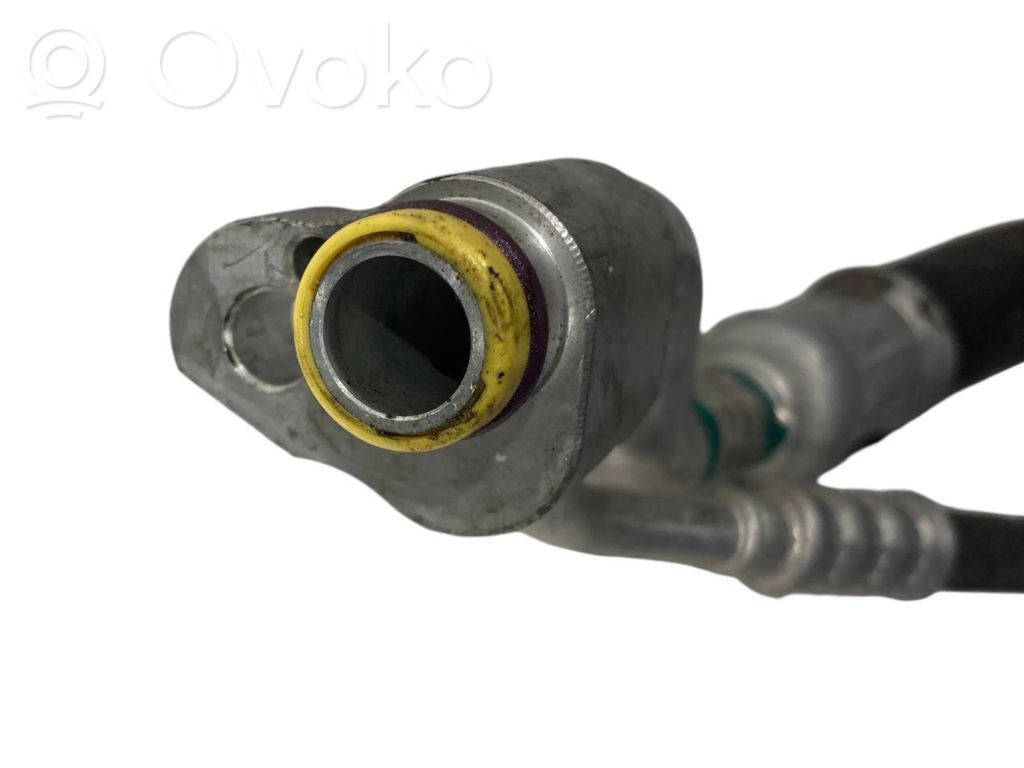 Air conditioner pipe(s) / hose(s)
