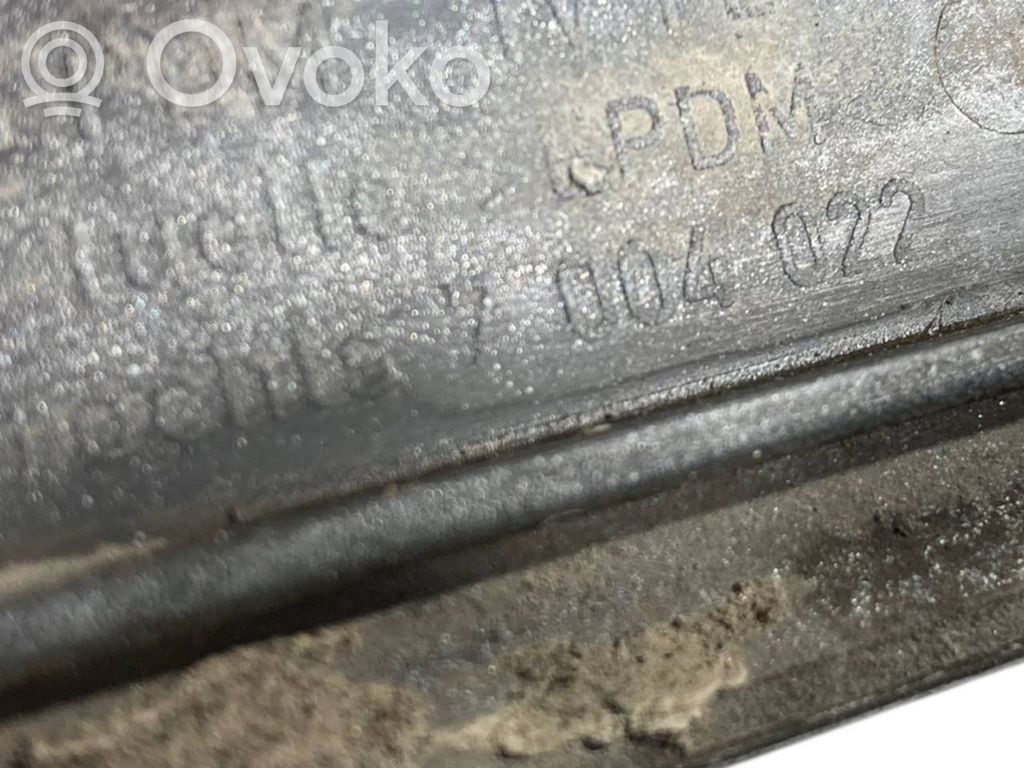 Spārna dekoratīvā apdare (moldings)