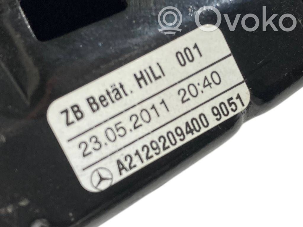 Sēdekļa atzveltnes slēdzene