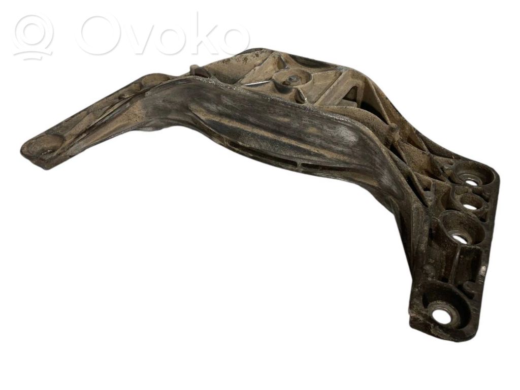 Transmission mounting bracket