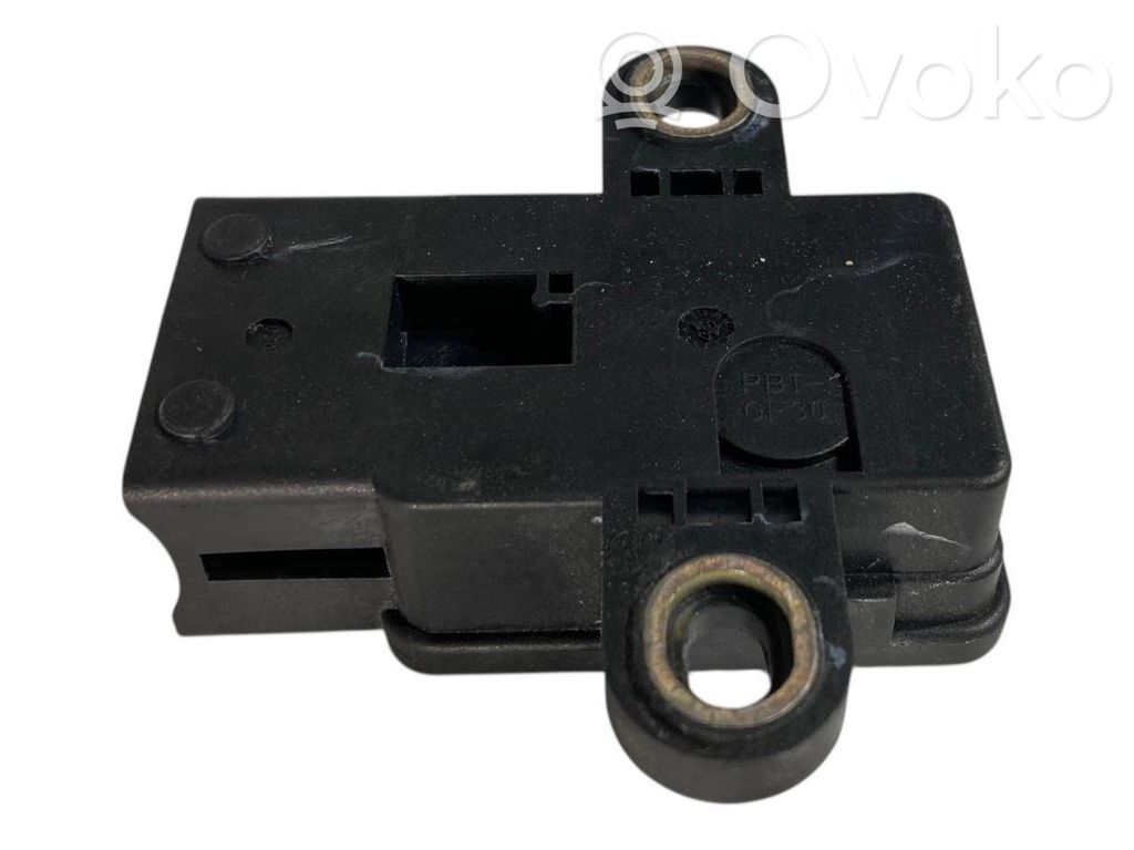 ESP (elektroniskās stabilitātes programmas) sensors (paātrinājuma sensors)