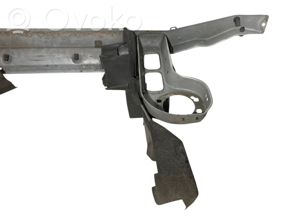 Radiatoru paneļa turētājs (televizora)