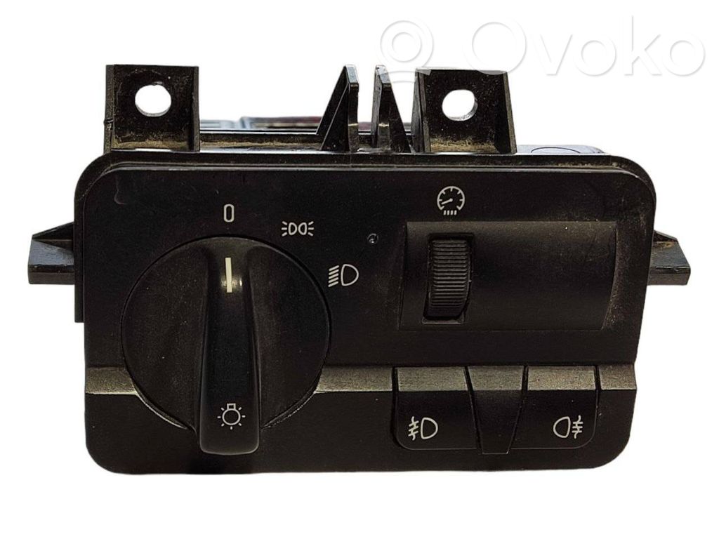 Headlight switch