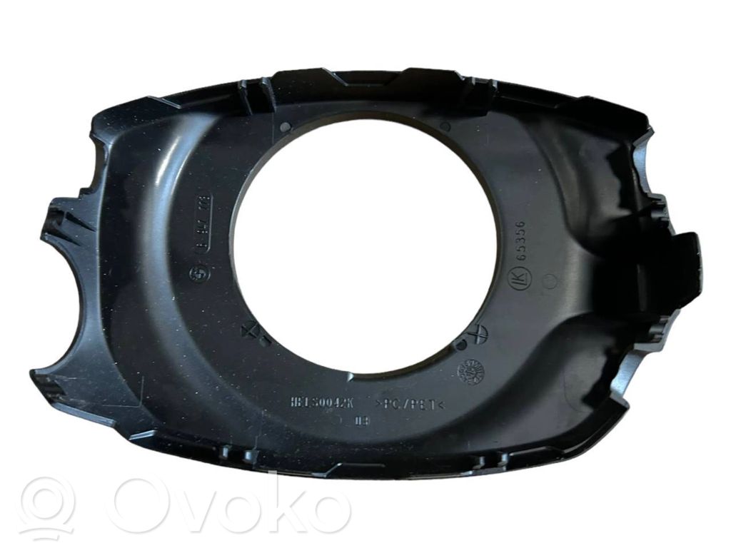 Steering axle trim