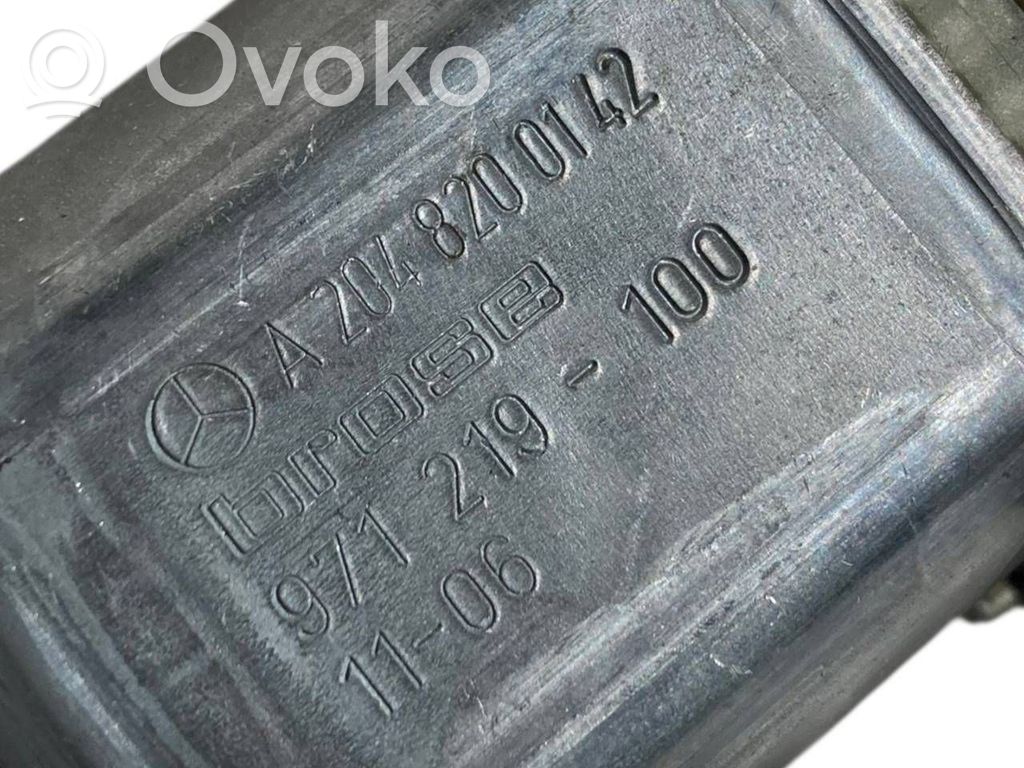 Priekšpusē loga pacēlāja motoriņš