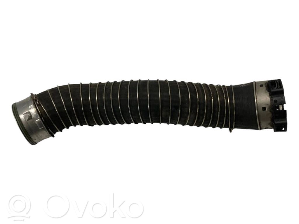 Шланг(и)/труба(ы) интеркулера