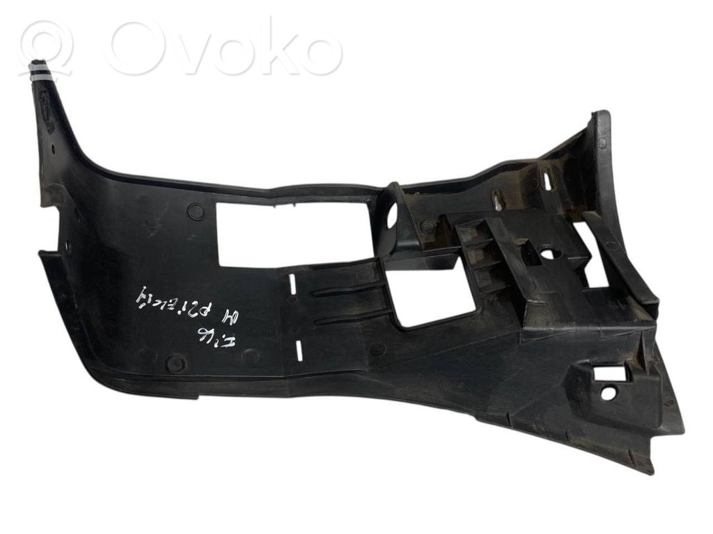 Priekšpusē bampera turētājs