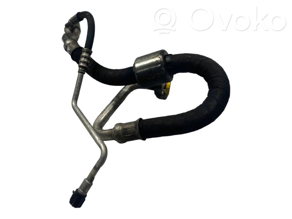 Air conditioner pipe(s) / hose(s)