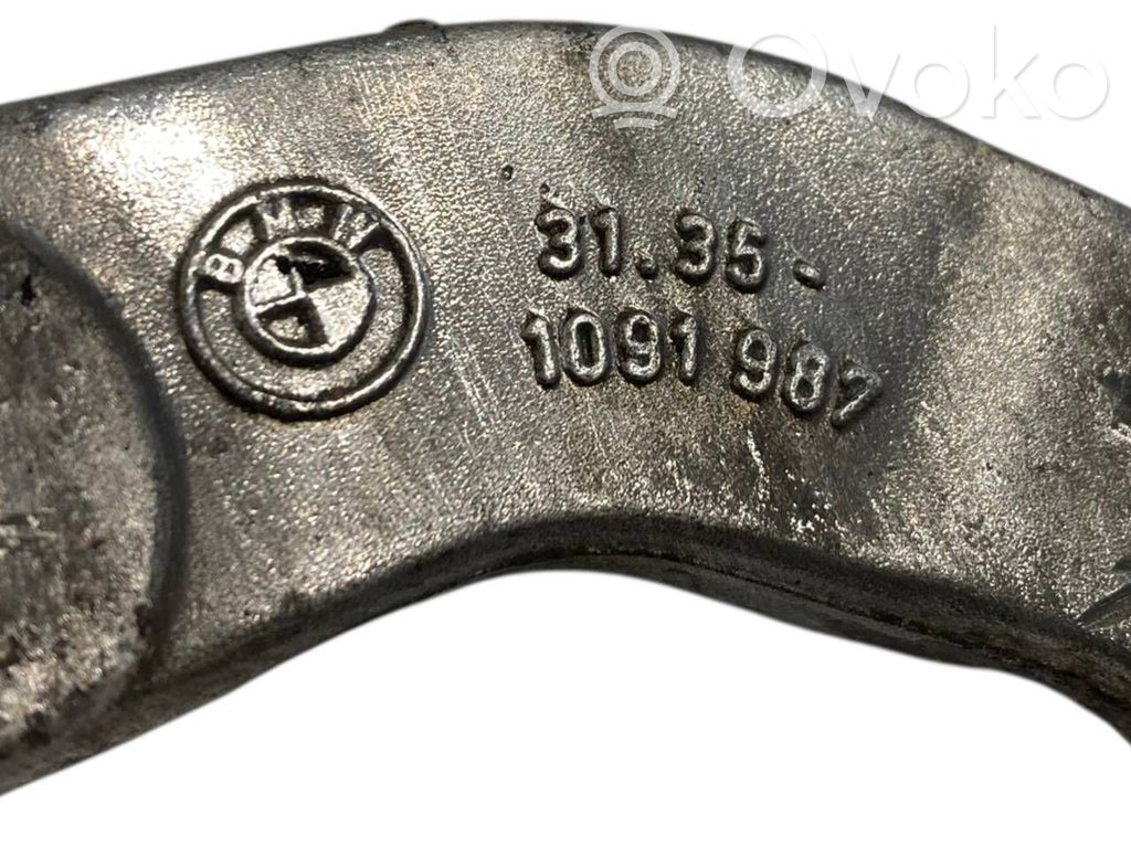 Stabilizatora stiprinājums (priekšā)