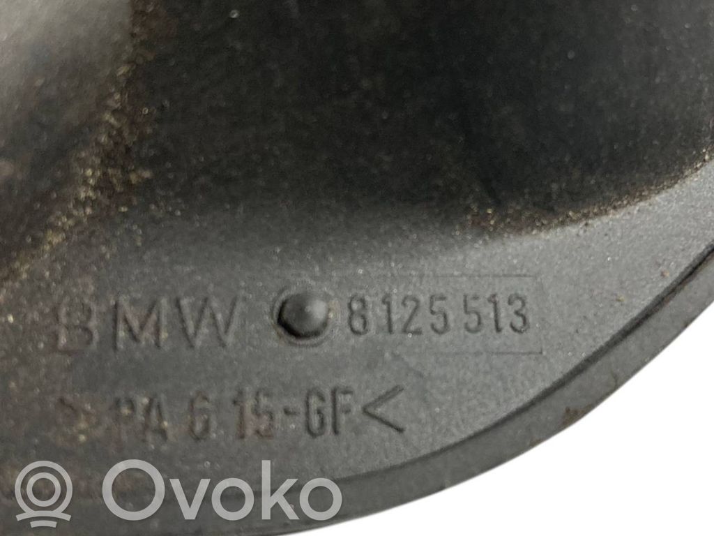 Internal opening handle