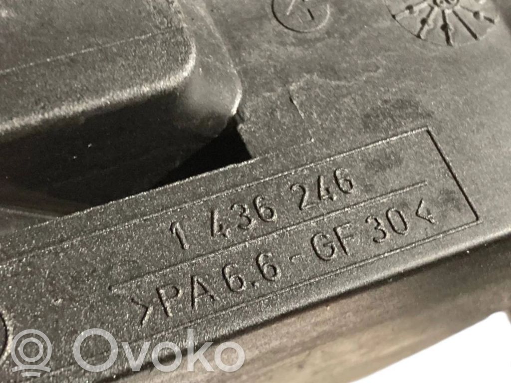 Держатель/кронштейн радиатора(ов)