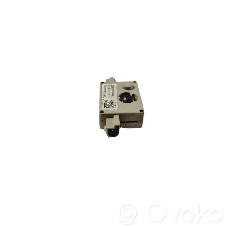 Antenna amplifier