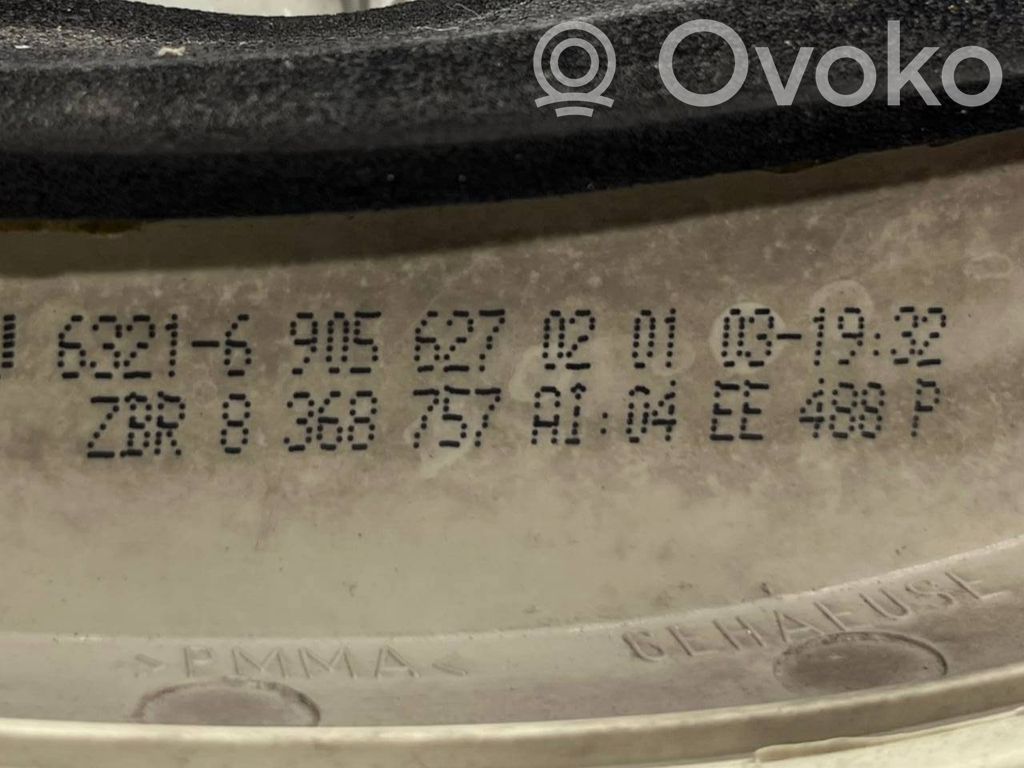 Aizmugurējais lukturis virsbūvē