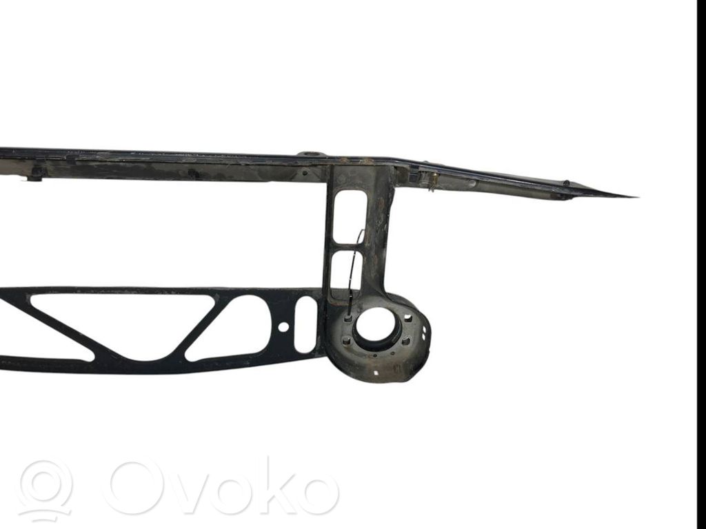 Radiatoru paneļa turētājs (televizora)