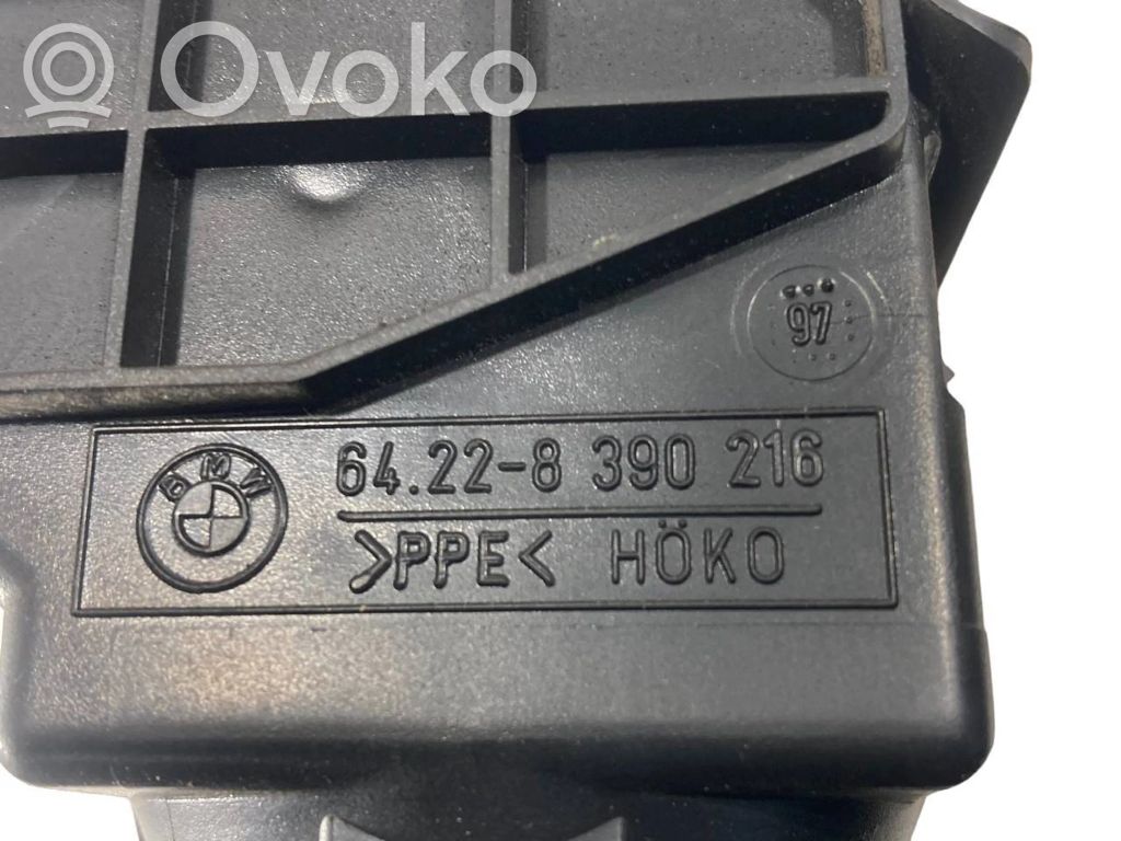 Центральная вентиляционная решетка