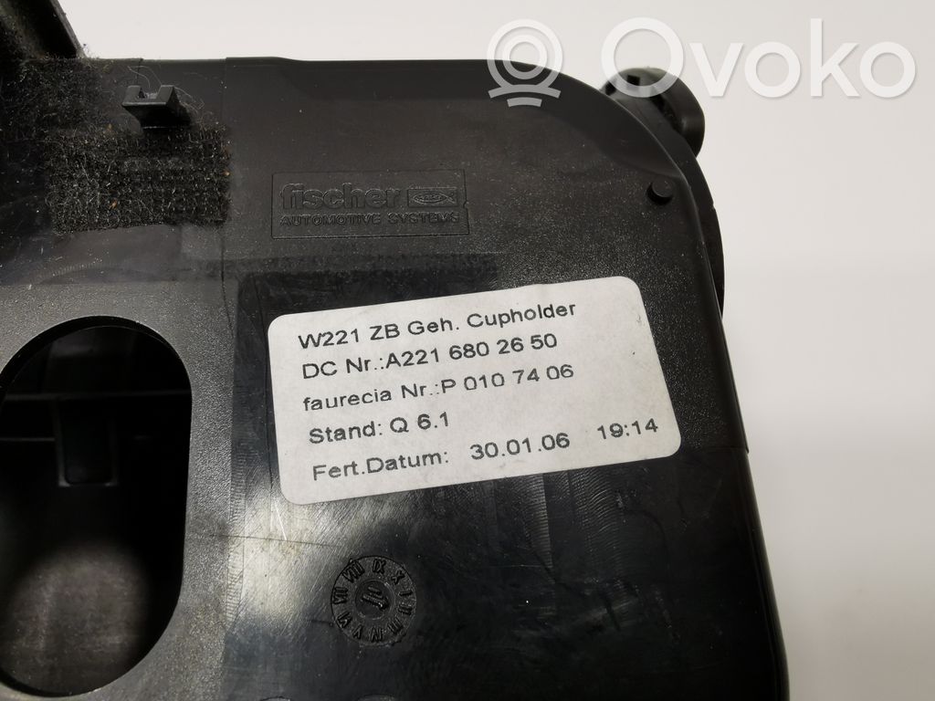 Glāžu turētājs (priekšā)