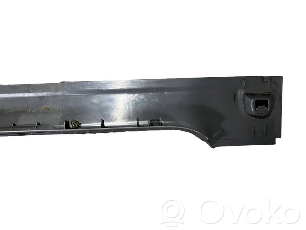 Trunk decorative trim