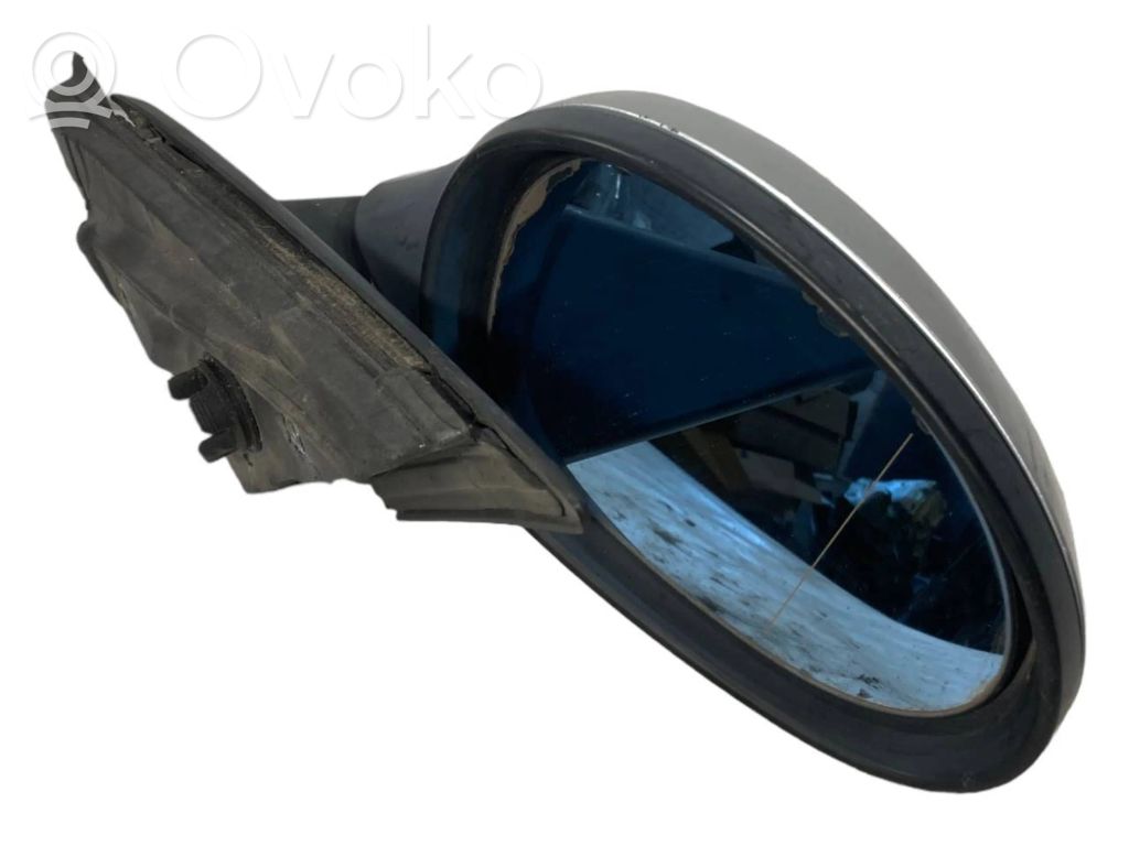 Mirror (electrically controlled)