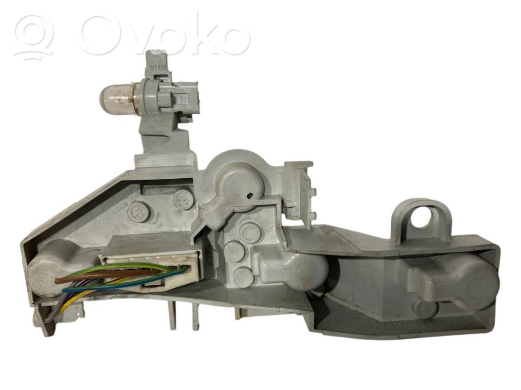 Rear lamp cover holder