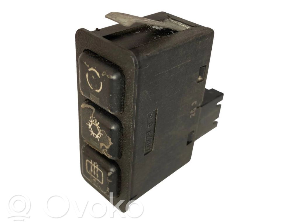 Window electric heating switch