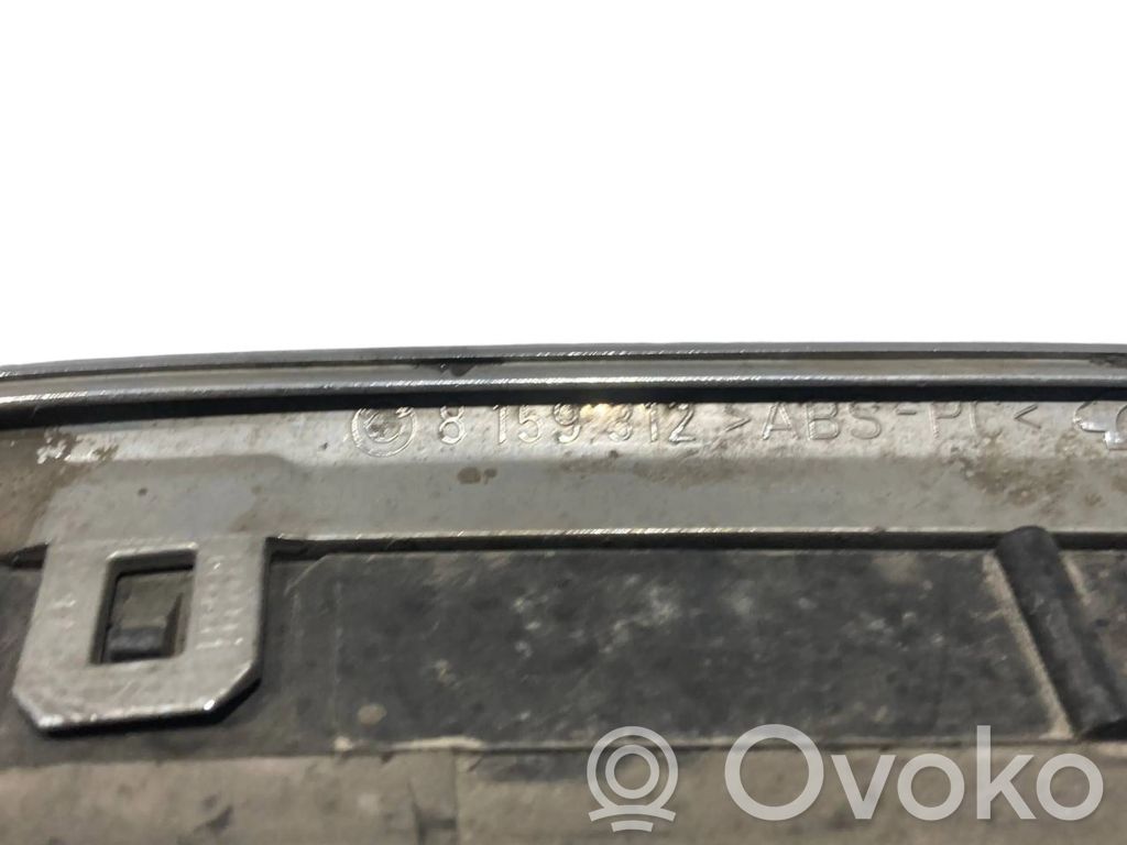Top grille