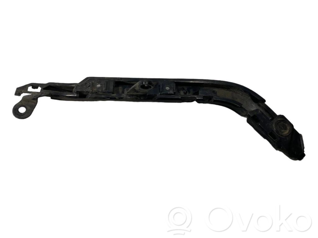 Rear bumper mounting bracket