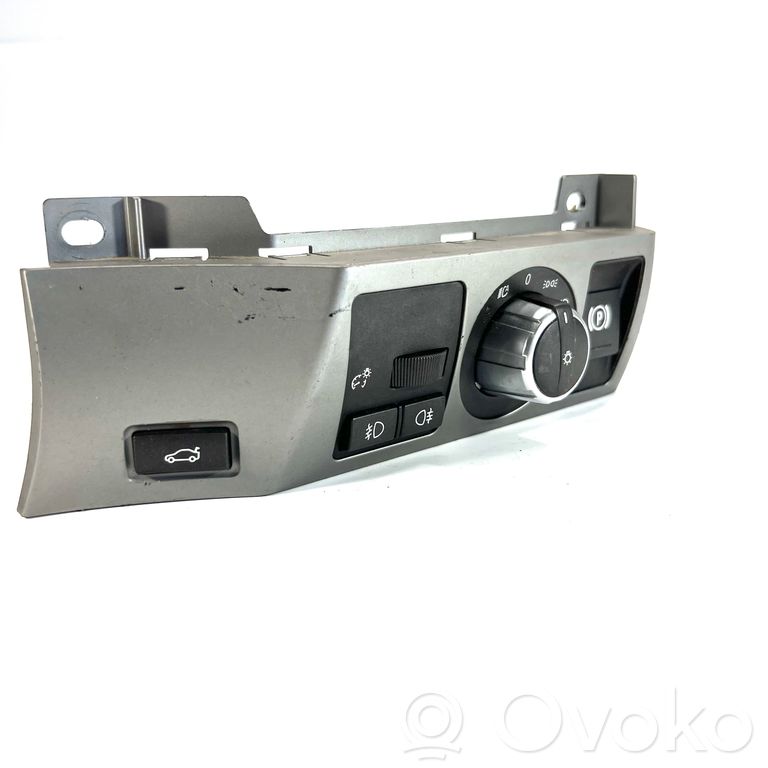 Headlight switch