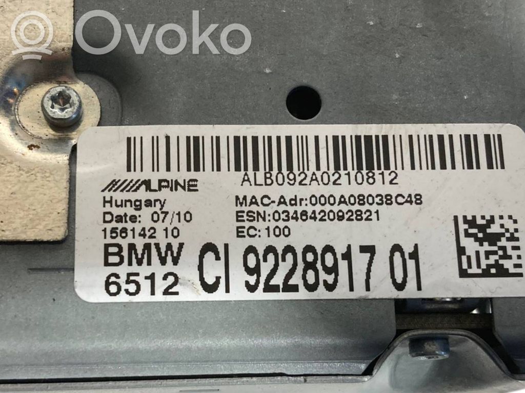 Radio / CD/DVD atskaņotājs / navigācija