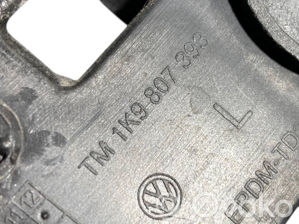 Aizmugurējā bufera montāžas kronšteins