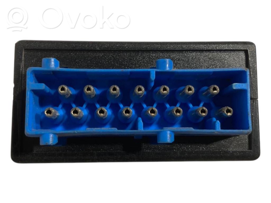 Window wiper relay