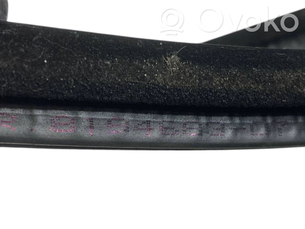 Aizmugurē apdares gumija (virsbūvē)