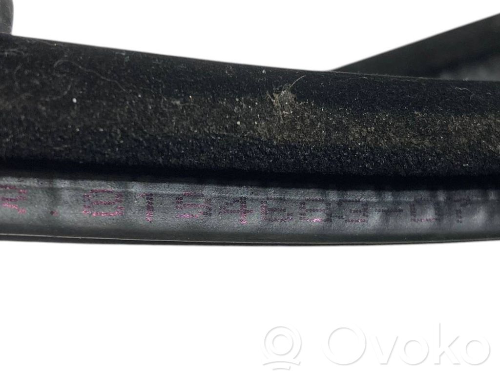 Aizmugurē apdares gumija (virsbūvē)