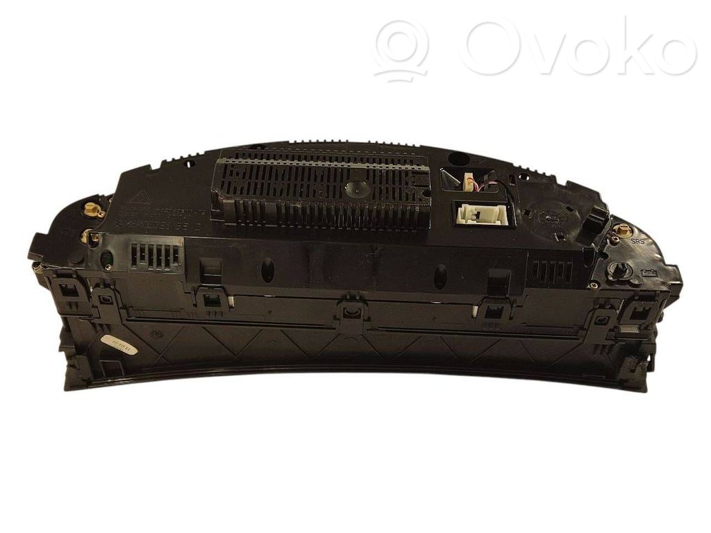 Spidometrs (instrumentu panelī)