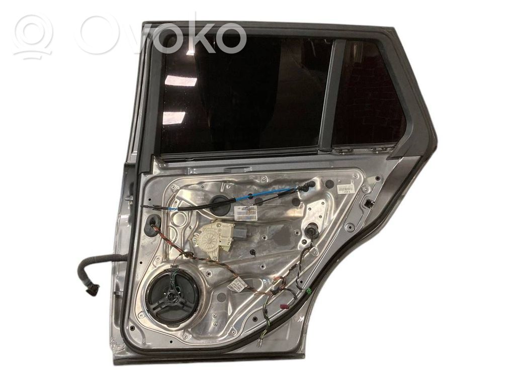 Rear door
