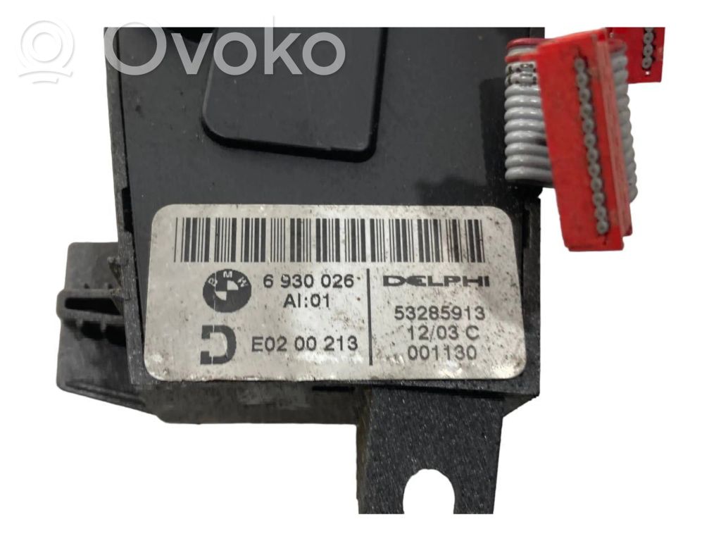 Seat adjustment switch(es)