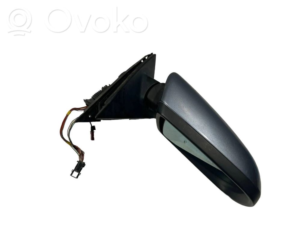 Mirror (electrically controlled)